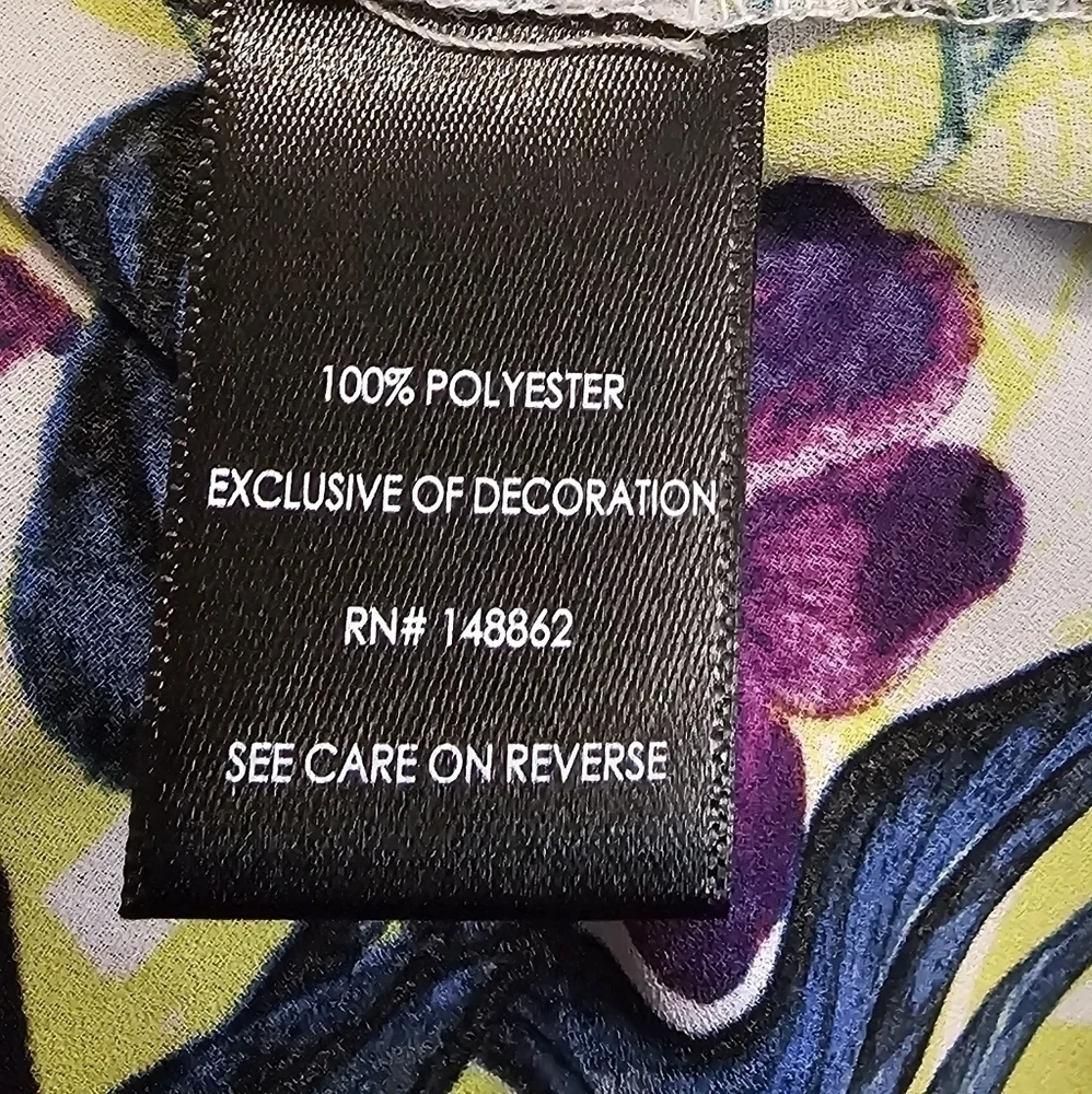 Torrid top size 1 - Picture 4 of 15